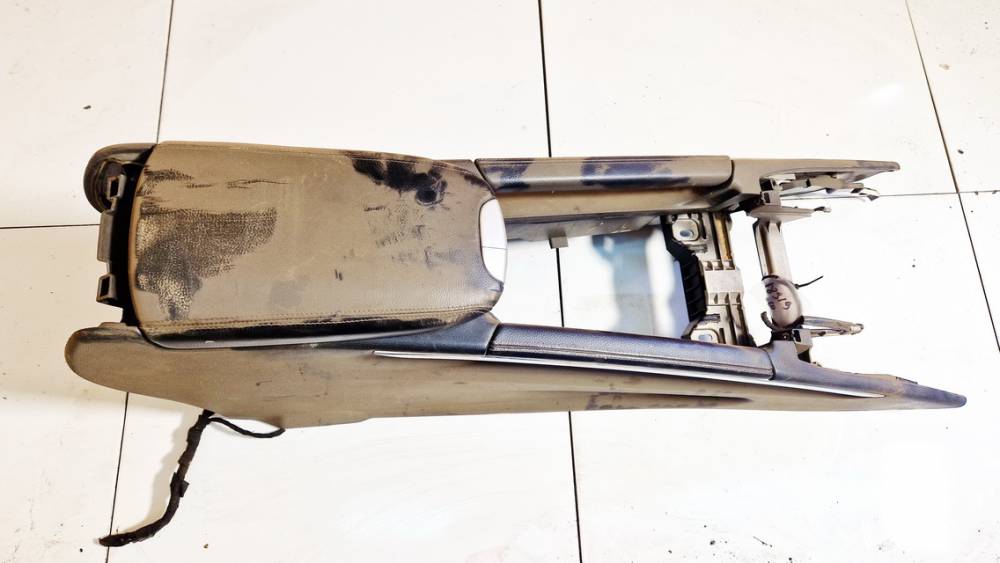 A1646801314 Mercedes-Benz ML-CLASS 2005 Mittelkonsole Armlehne