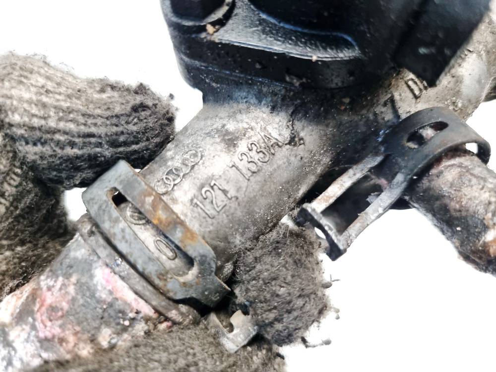 038121133A Volkswagen Passat 2001 Thermostat Housing (Flange) - Thumbnail 4