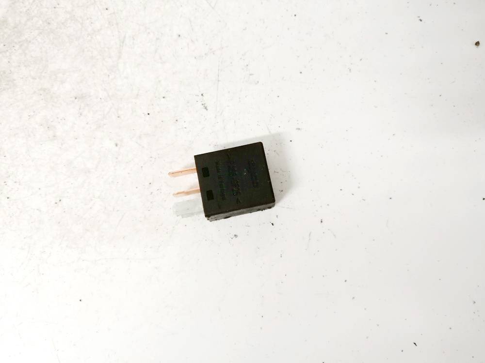 MB953382 Mitsubishi Colt 2007 Rele