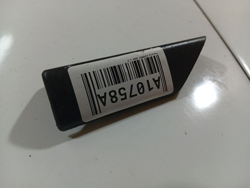 7L5858634 Porsche Cayenne 2003 Innenausstattung