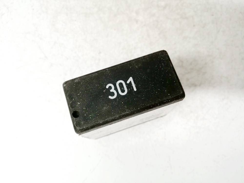 4A0919471 Seat Toledo 2000 Relay module - Thumbnail 3