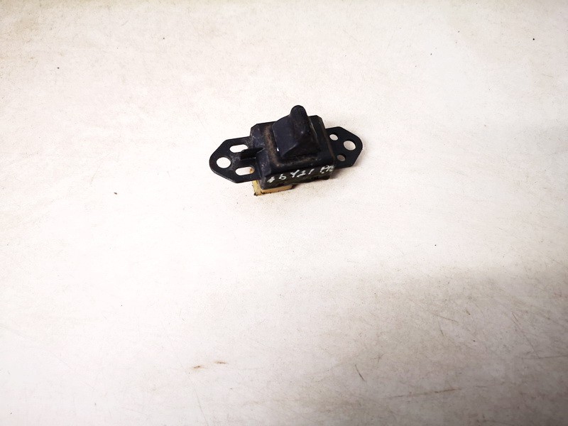 04685727AA Chrysler Voyager 2001 Power window control (Window Regulator-Window Switch)