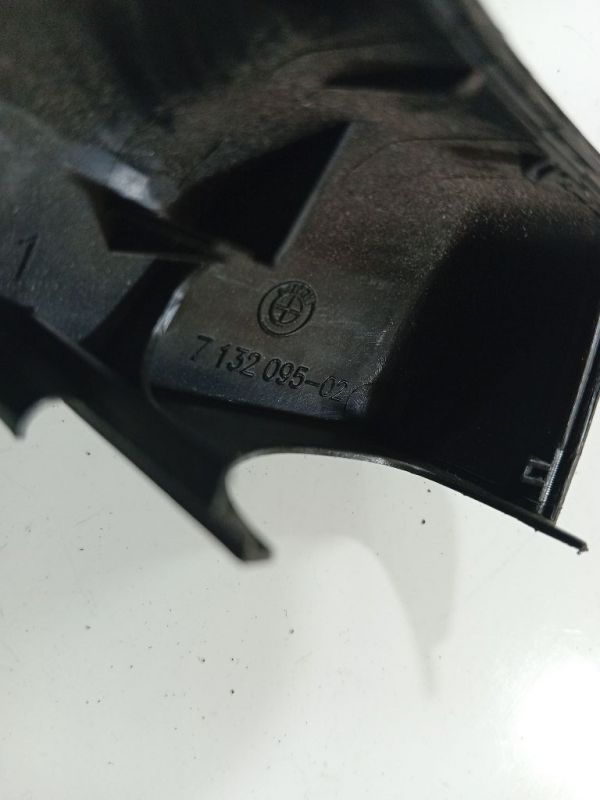 713209502 BMW 1-Series 2005 Salona apdare (plastmasas) - Thumbnail 4