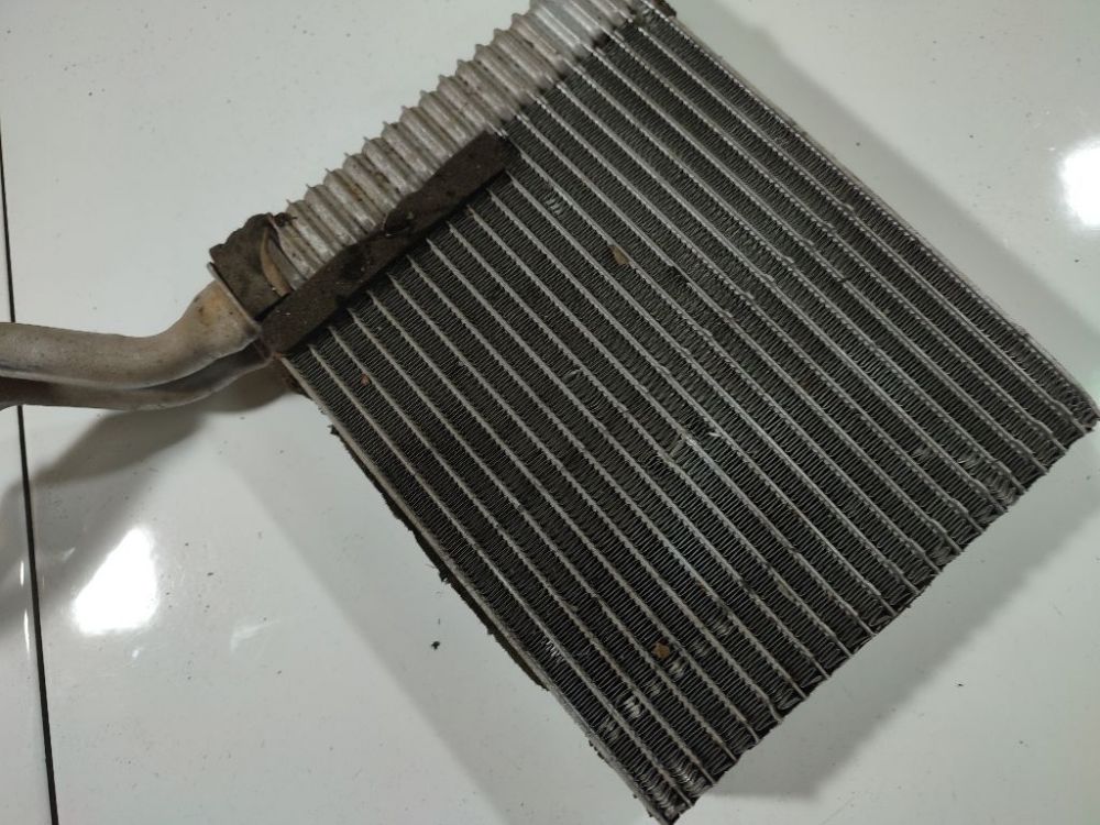 Volvo V50 2005 Salono peciuko radiatorius - Thumbnail 2