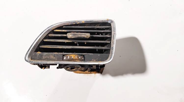 8U1820901B Audi Q3 2014 Rejilla Aireadora -
Moldura protectora de la rejilla de ventilación lateral del panel