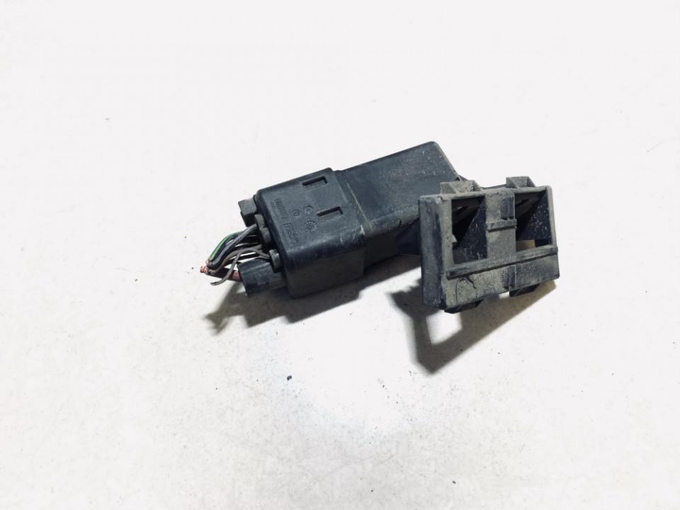 038907281d wl051299023 Glow plug relay Skoda Octavia 2007 2.0L