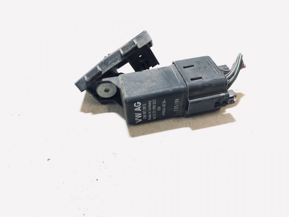038907281d wl051299023 Glow plug relay Skoda Octavia 2007 2.0L