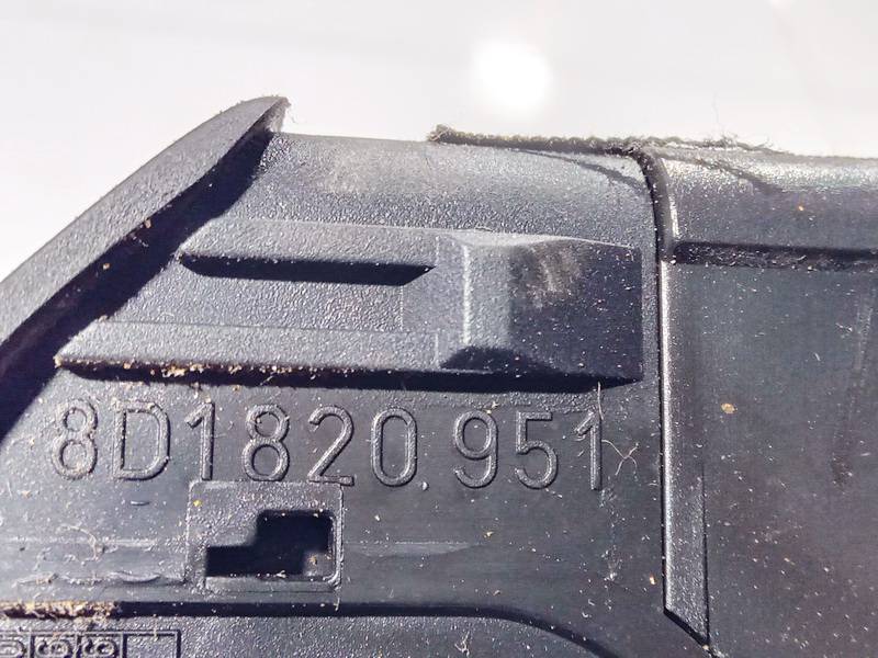 8D1820951 Audi A4 2000 Dash Vent (Air Vent Grille) - Thumbnail 3