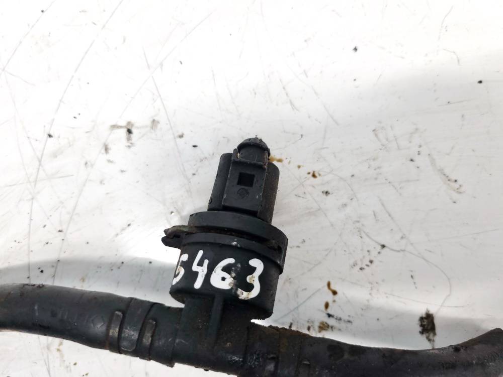 038906081B Volkswagen Passat 2001 Fuel Temperature Sensor - Thumbnail 2