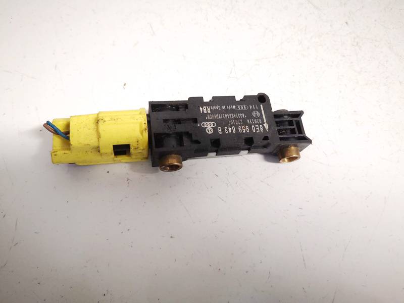8E0959643B Audi A4 2007 Srs Airbag crash sensor