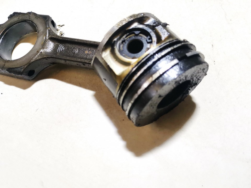 Alfa-Romeo 156 1998 Piston and Conrod (Connecting rod) - Thumbnail 2