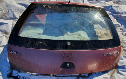 RAUDONAS Opel Corsa 2001 Takaluukku - TAKANA