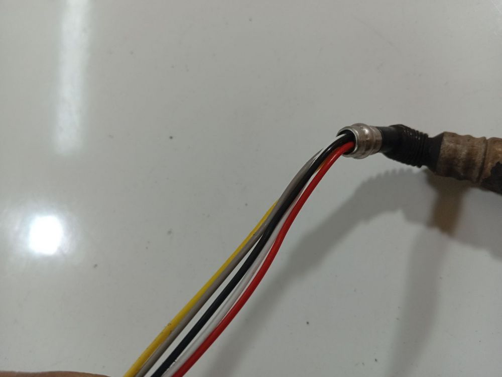 Cadillac SRX 2004 Liambda zondas, 5 laidai, BALTA GELTONA JUODA PILKA RAUDONA - Thumbnail 4