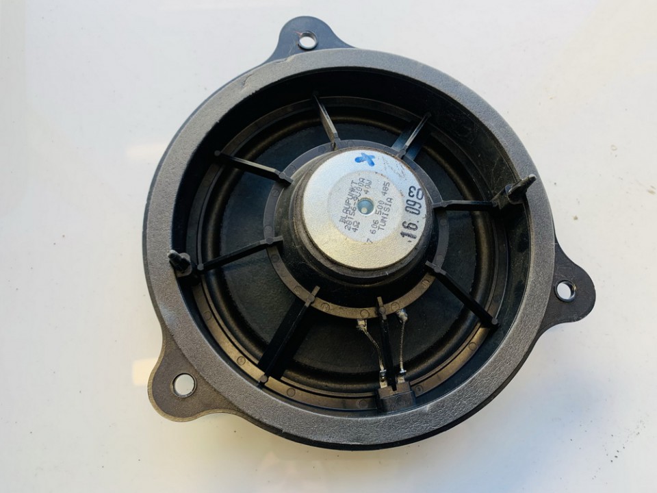 281569U00A Nissan Qashqai 2009 Speaker (audio) - Thumbnail 2