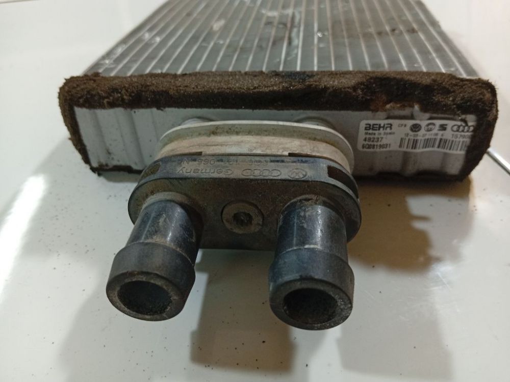 6Q0819031 Skoda Octavia 2004 Salono peciuko radiatorius - Thumbnail 3