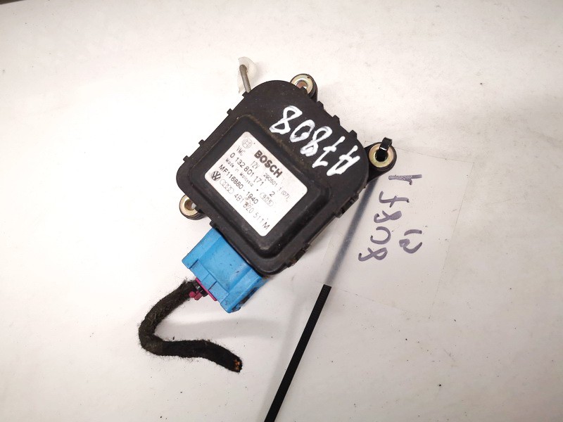 4B1820511M Audi A6 2001 Heater Vent Flap Control Actuator Motor