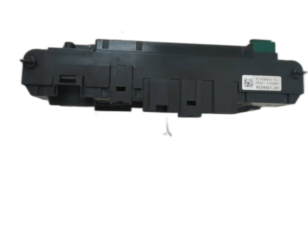 923442101 BMW 5-Series 2013 Fuse box - Thumbnail 2
