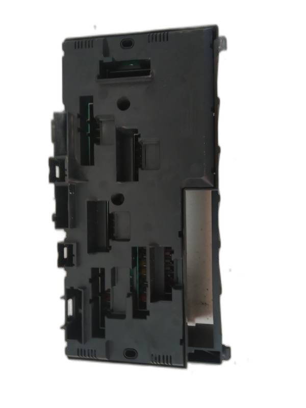 923442101 BMW 5-Series 2013 Fuse box - Thumbnail 3