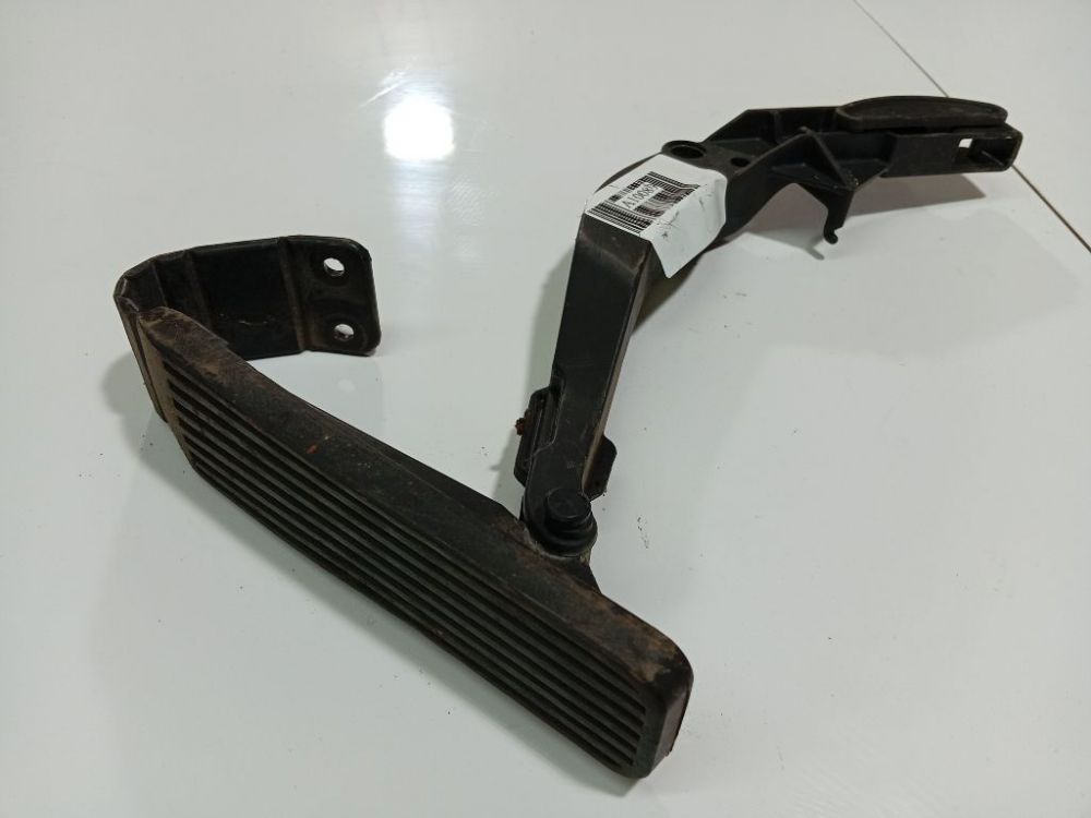 Mercedes-Benz CLK-CLASS 2000 Sähköinen kaasupoljin