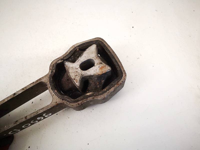 Volvo S80 2008 Variklio pagalves bei Greiciu dezes pagalves - Thumbnail 3