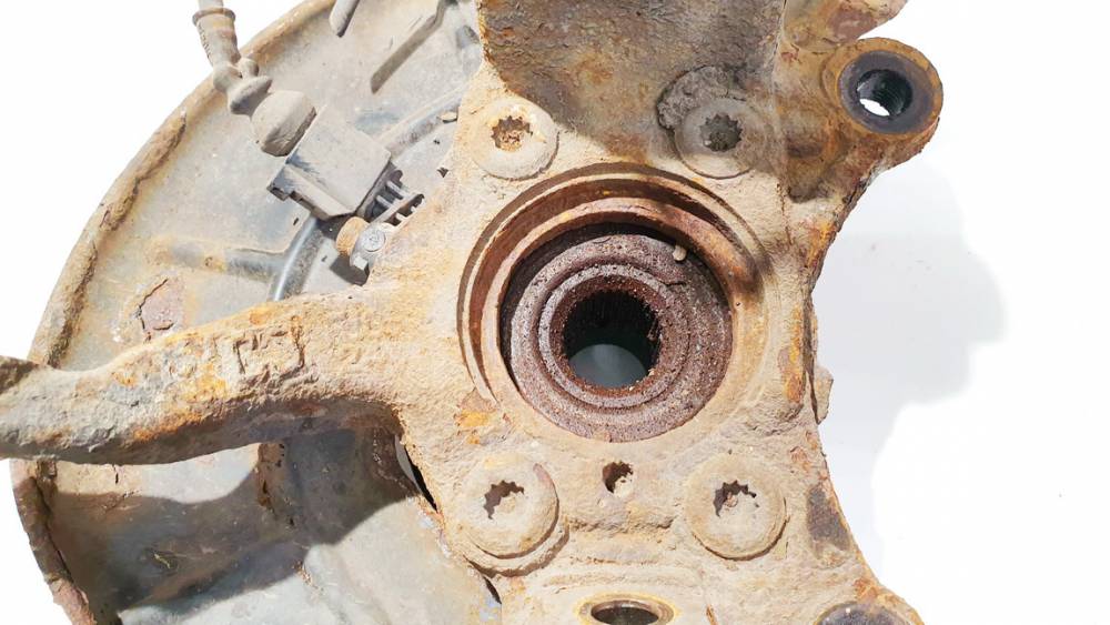 Volkswagen Touran 2006 Steering Knuckle - FRONT LEFT - Thumbnail 2