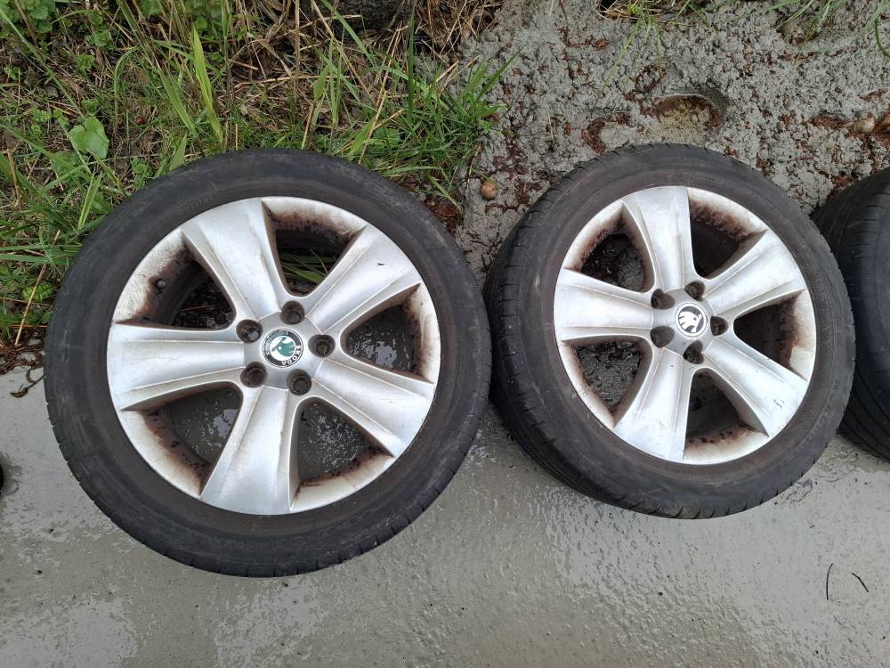 225/50R17 Skoda Yeti 2012 Komplet Kół Zimowych R17