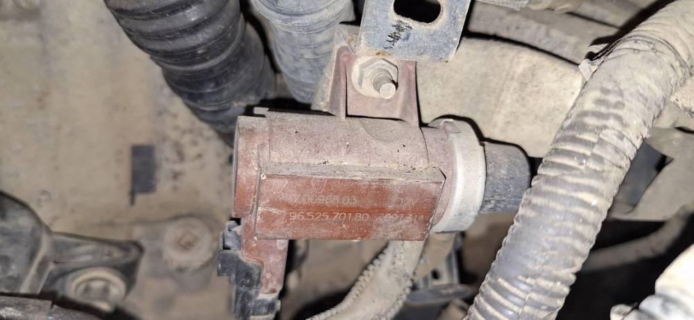 70096803 Mazda 3 2010 Electrical selenoid (Electromagnetic solenoid)