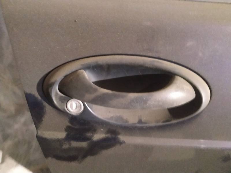 SAAB 9-3 1999 Etuoven ulkokahva - EDESSÄ OIKEALLA