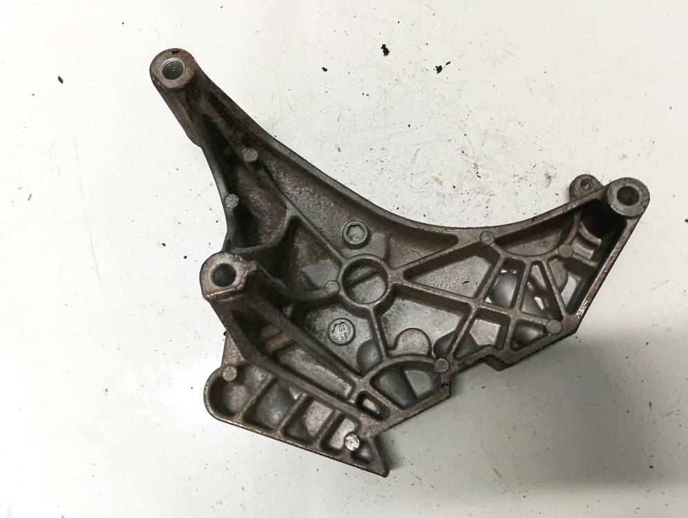 03L199207 Skoda Octavia 2010 Engine Mount Bracket and Gearbox Mount Bracket - Thumbnail 2