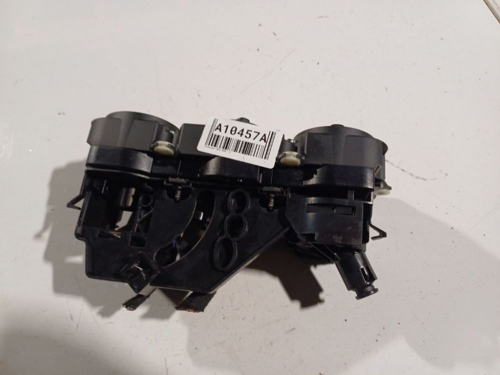 Volkswagen Golf 2005 MANDO CLIMATIZADOR