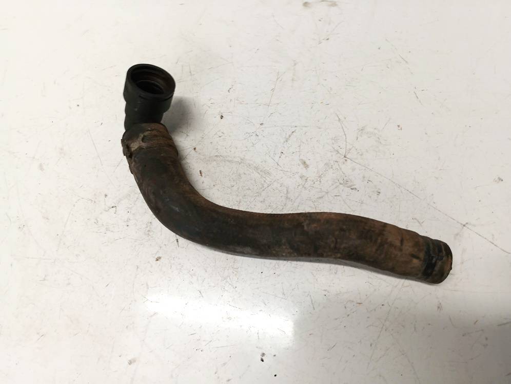 AV2118K580BC Ford Fiesta 2014 Wąż wodny