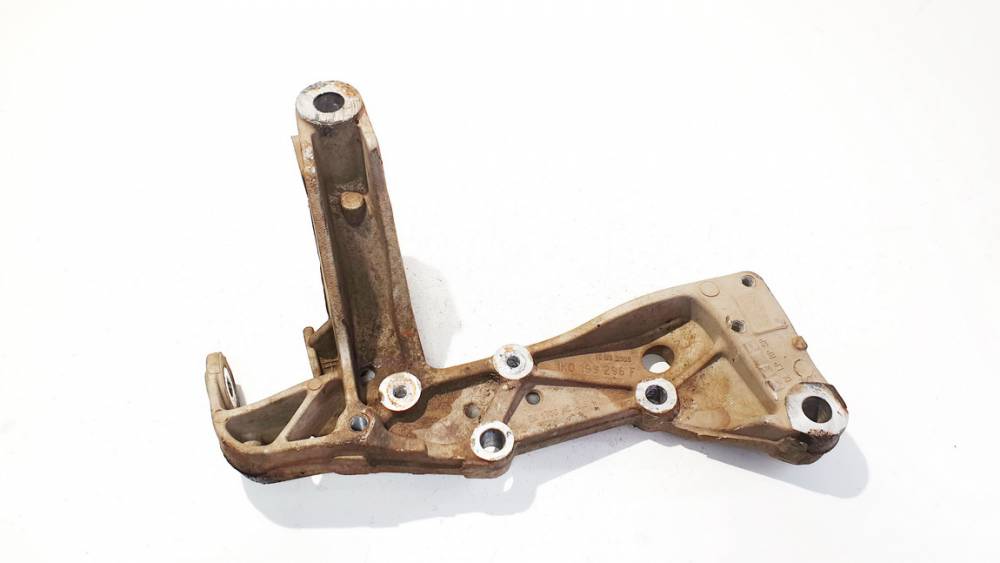 1K0199296F Volkswagen Touran 2004 Alatukivarsi - EDESSÄ OIKEALLA