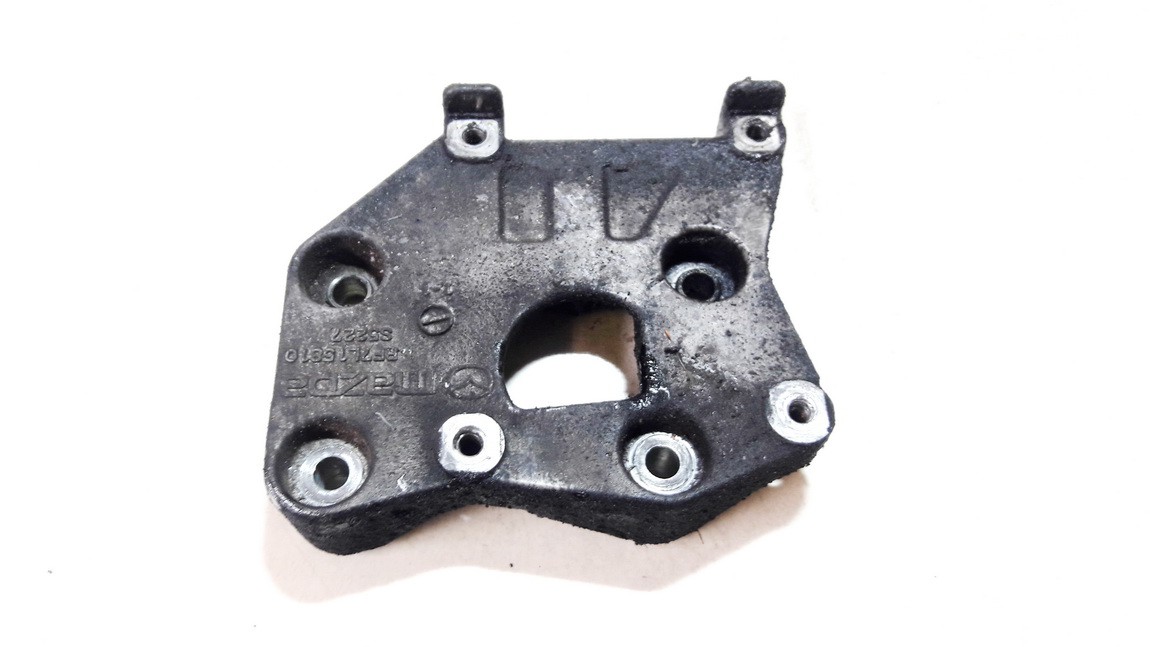 RF7L15810 Mazda 5 2006 Engine Mount Bracket and Gearbox Mount Bracket