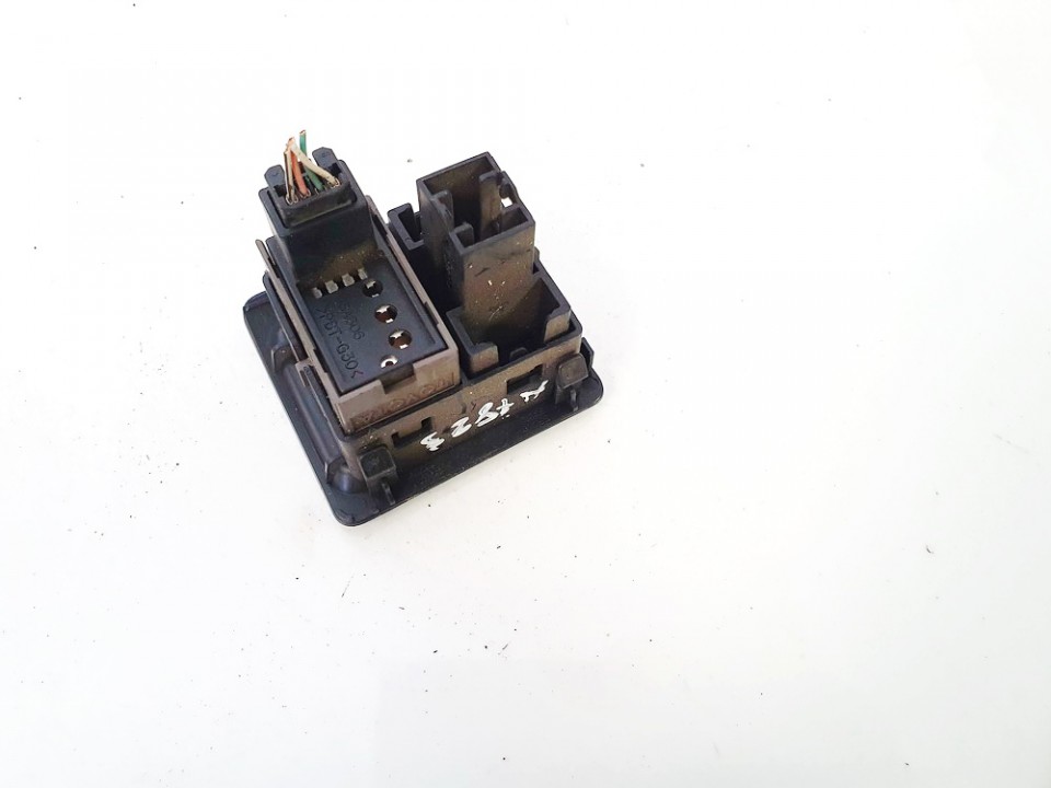 15A606 Lexus IS - CLASS 2007 Interruptor ESP (programa de estabilidad) - Thumbnail 3