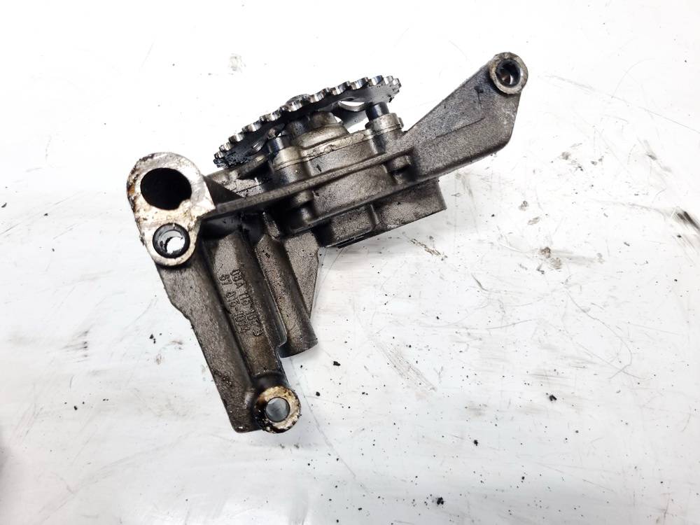 06A115105B Volkswagen Passat 2001 Pompa oleju - Thumbnail 3