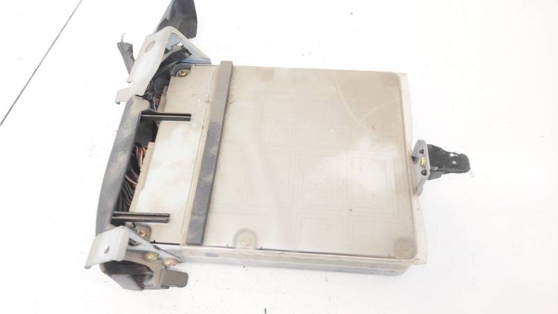 8966152062 Toyota Yaris 1999 Variklio kompiuteris - Thumbnail 3