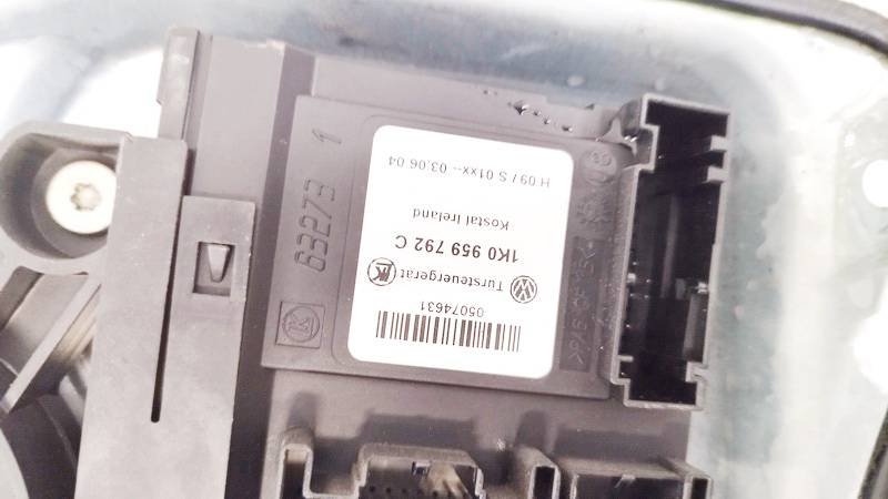 1K0959702E Volkswagen Golf 2004 Моторчик стеклоподъемника - передний правый - Thumbnail 3