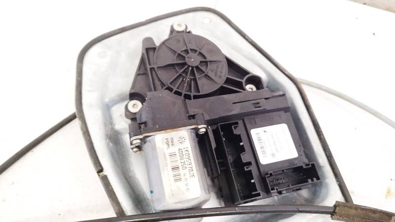 1K0959702E Volkswagen Golf 2004 Моторчик стеклоподъемника - передний правый