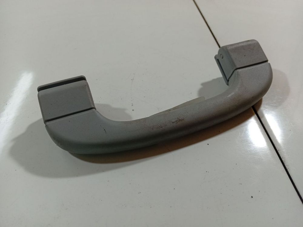 7033659 BMW 1-Series 2005 Iekšējā griestu rokturis - PRIEKŠA PA LABI