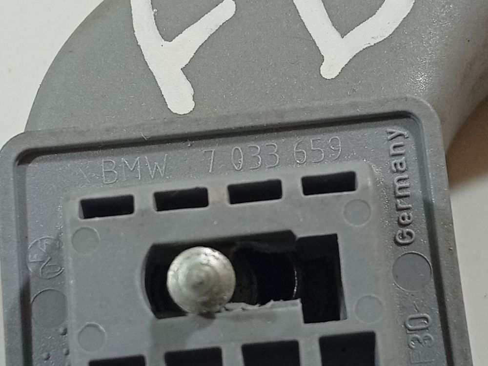 7033659 BMW 1-Series 2005 Grab Handle - FRONT RIGHT - Thumbnail 4