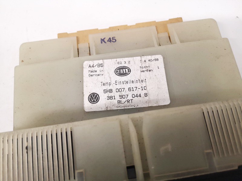 3B1907044B Volkswagen Passat 1998 Climate Control Panel (heater control switches) - Thumbnail 2