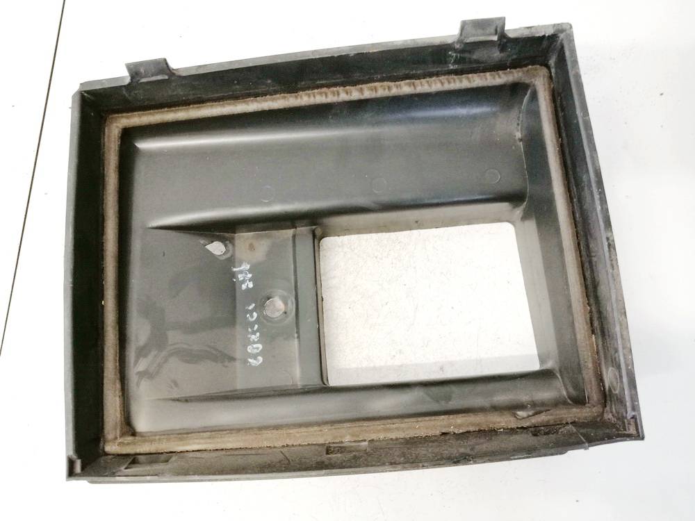 1J1819640B Volkswagen Golf 2002 PLASTICOS-Otros repuestos del interior - Thumbnail 2