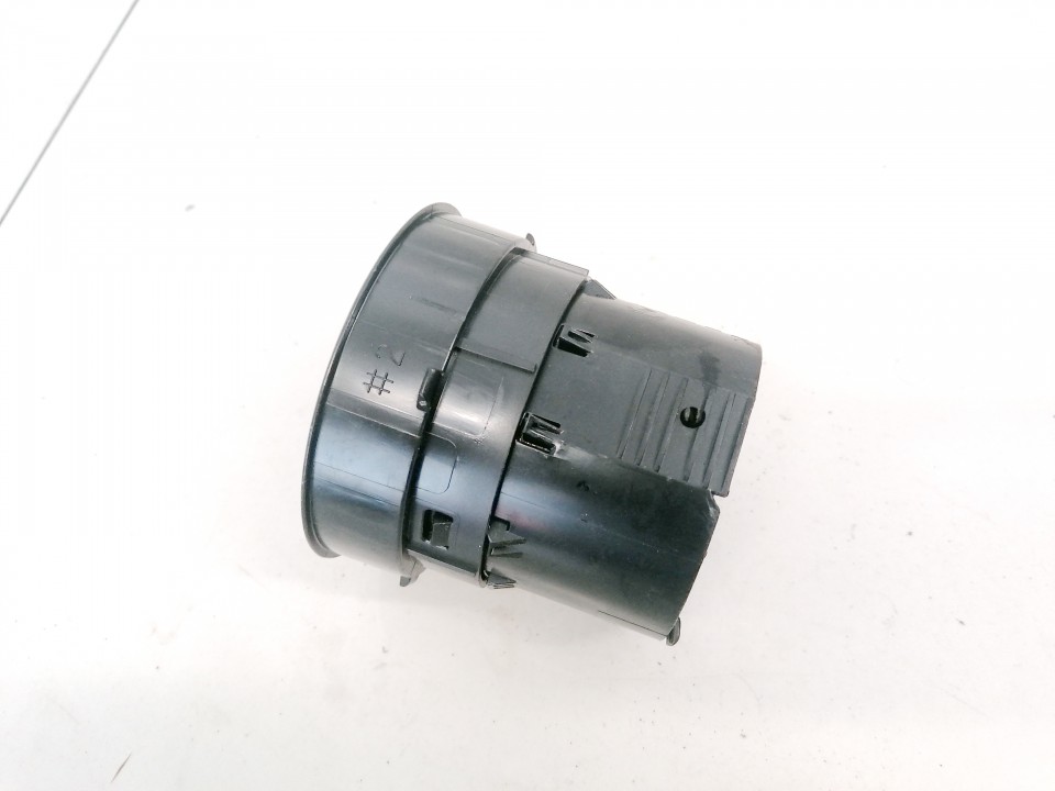 BBM464730 Mazda 3 2010 Dash Vent (Air Vent Grille) - Thumbnail 2