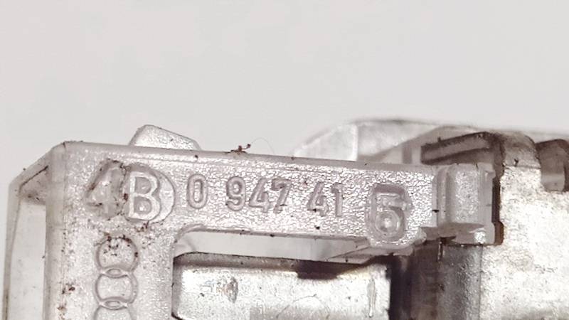 4B0947415 Volkswagen Golf 2000 Interior lighting - Thumbnail 3