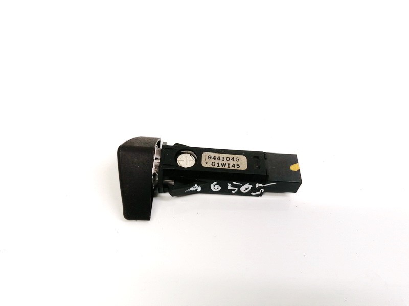 9441045 Volvo S60 2003 Hazard switch - Thumbnail 2