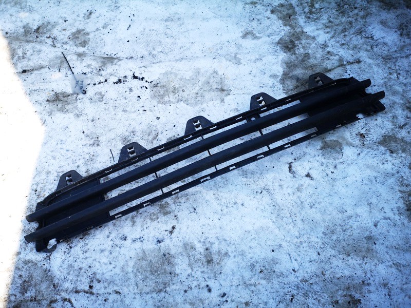 93321761 Opel Meriva 2005 Bumper Grille - FRONT CENTER