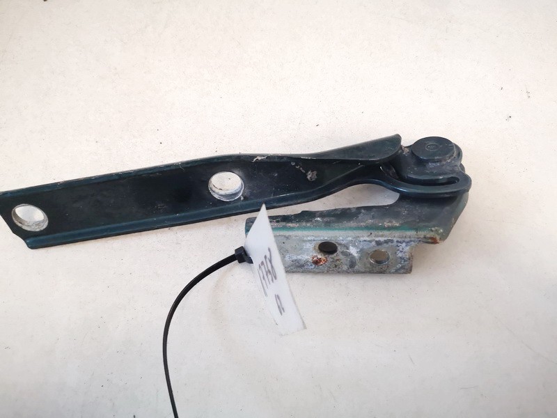 3B0823302A Volkswagen Passat 1999 Hood bonnet Hinge - FRONT RIGHT - Thumbnail 3