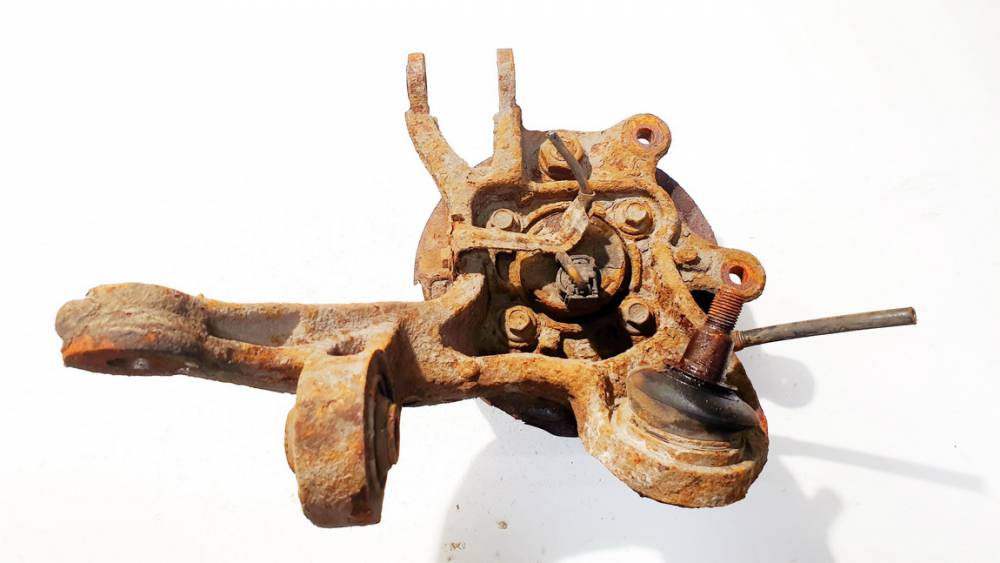 Toyota Avensis 2004 Pyörän navan kiinnike - TAKANA VASEMMALLA