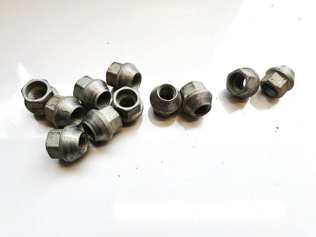 109297800C Tesla Model Y 2023 Ratu varztu komplektas