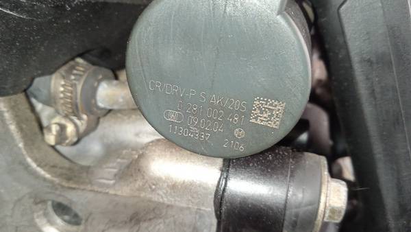 0281002481 BMW 3-Series 2004 Датчик топливной магистрали - Thumbnail 3